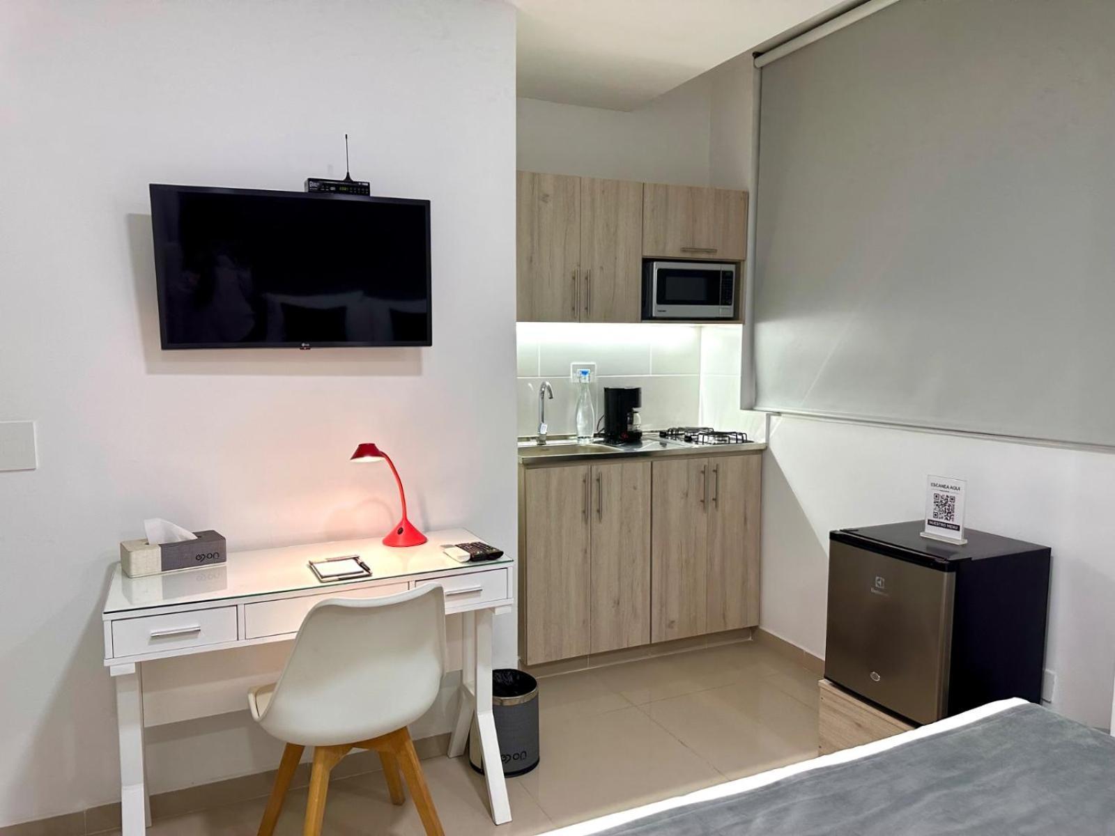 On Apartasuites Cali Bagian luar foto