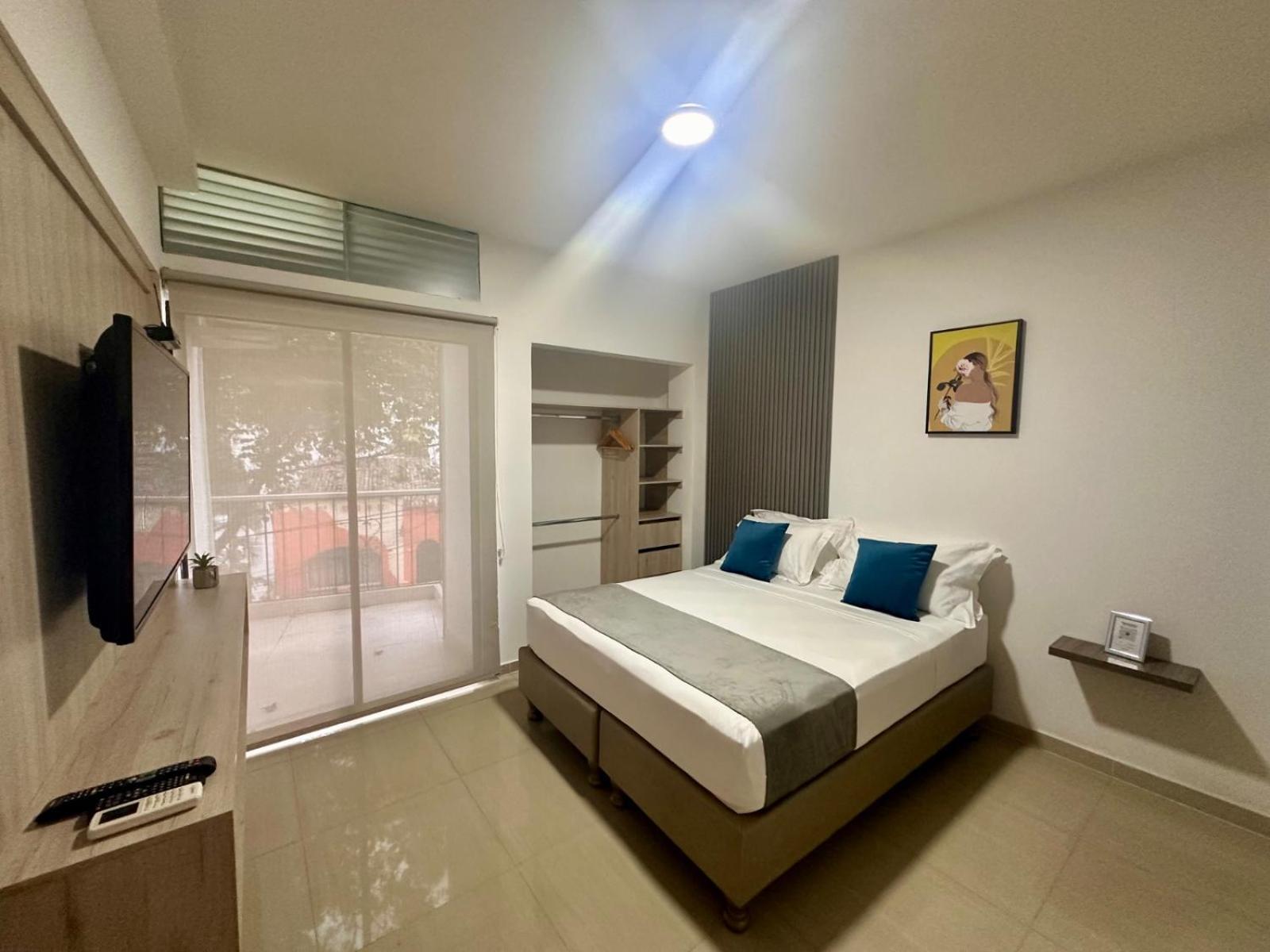 On Apartasuites Cali Bagian luar foto