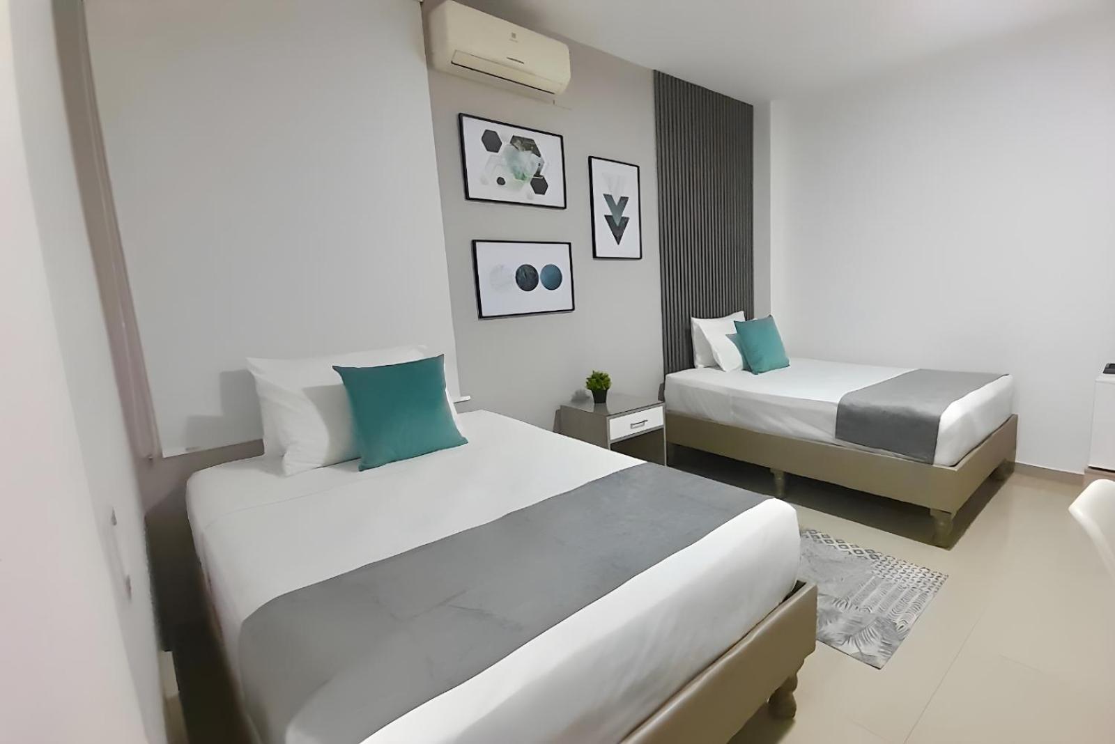 On Apartasuites Cali Bagian luar foto