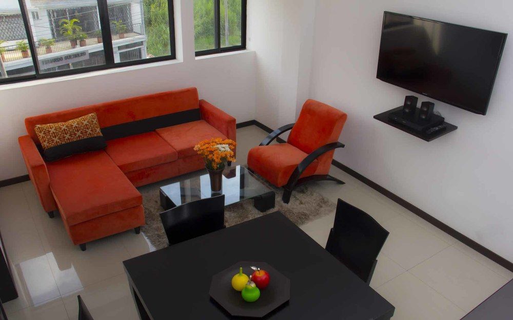 On Apartasuites Cali Bagian luar foto